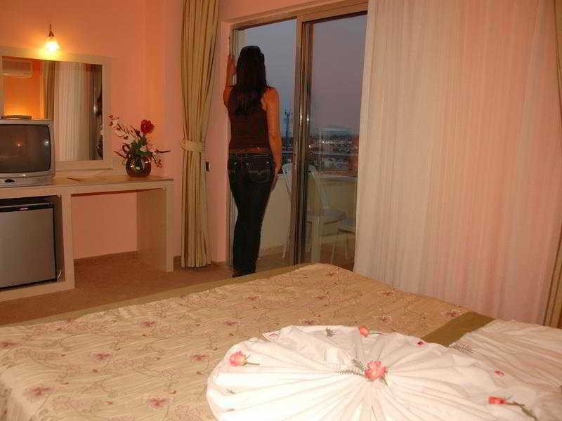 Sunbeach Hill Hotel 시데 외부 사진